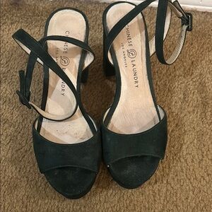 ❌SOLD❌Chinese Laundry Women's Black Sandals